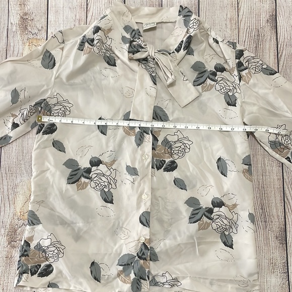 🌸Clearance! 🌸 Cream Floral Neck Tie Formal Shirt Size Unknown - Picture 5 of 8